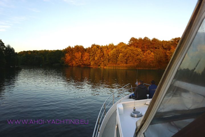 INDIAN SUMMER on the lakes of Berlin
